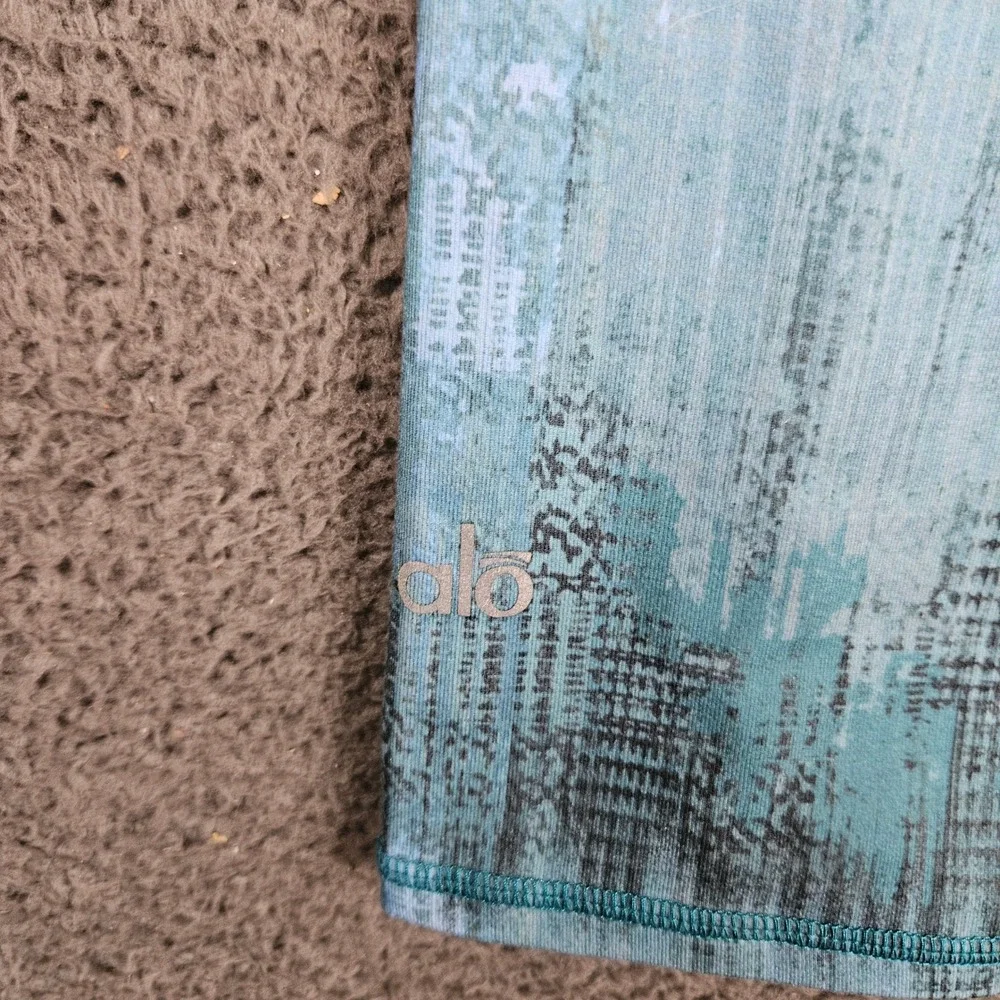 Alo Yoga Womens 30